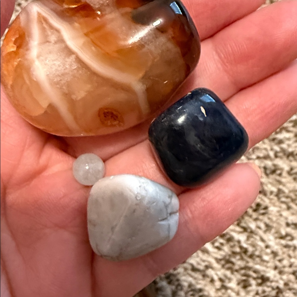 Random Crystal Rocks - Picture 2 of 3